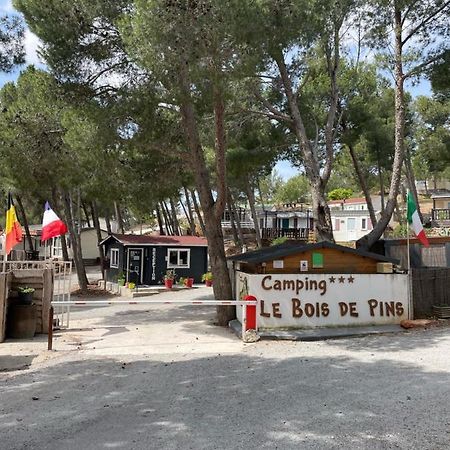 Camping Le Bois De Pins Salses-le-Château Eksteriør billede