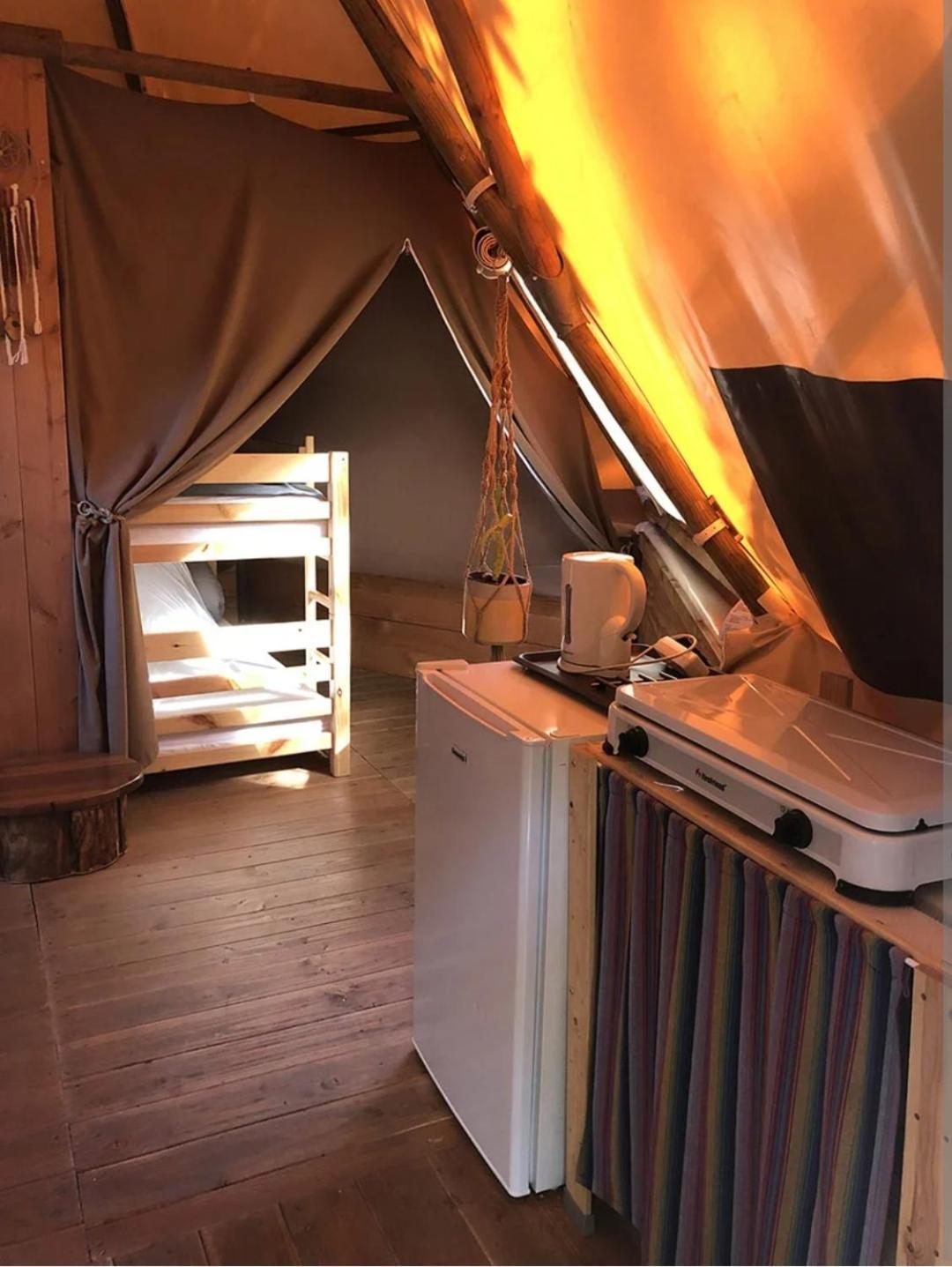 Camping Le Bois De Pins Salses-le-Château Eksteriør billede